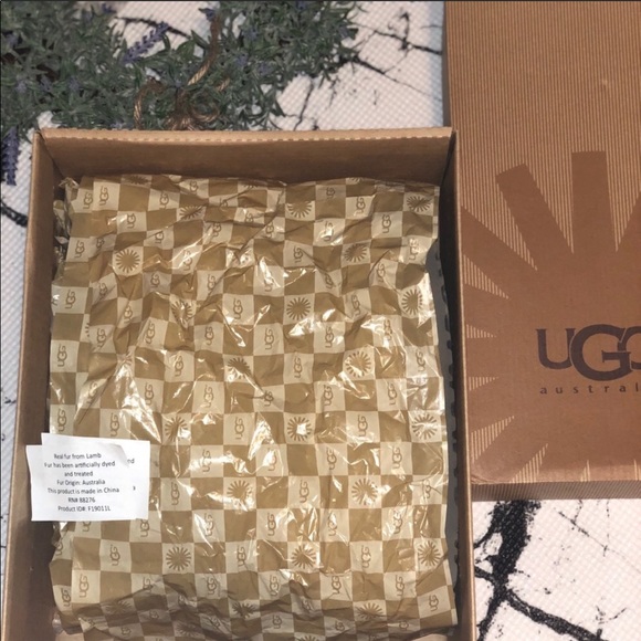 UGG Grey Mini Bailey Boot With Button - Picture 6 of 8